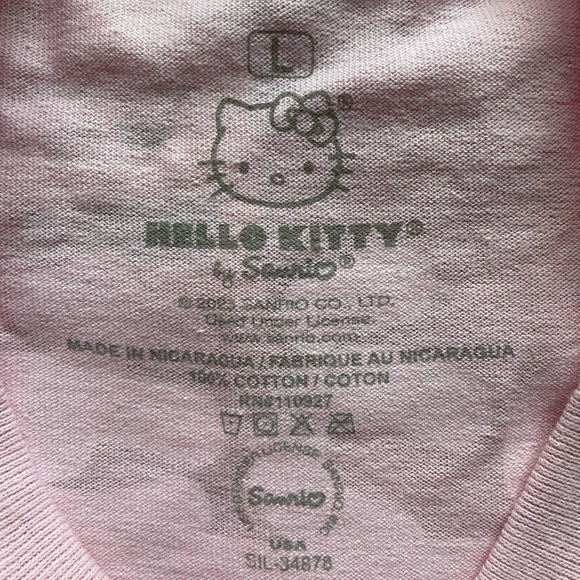New Sanrio Hello Kitty Strawberry Milk Kawaii Pink T-shirt - Picture 8 of 9